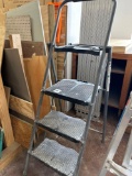 adjustable folding stepladder