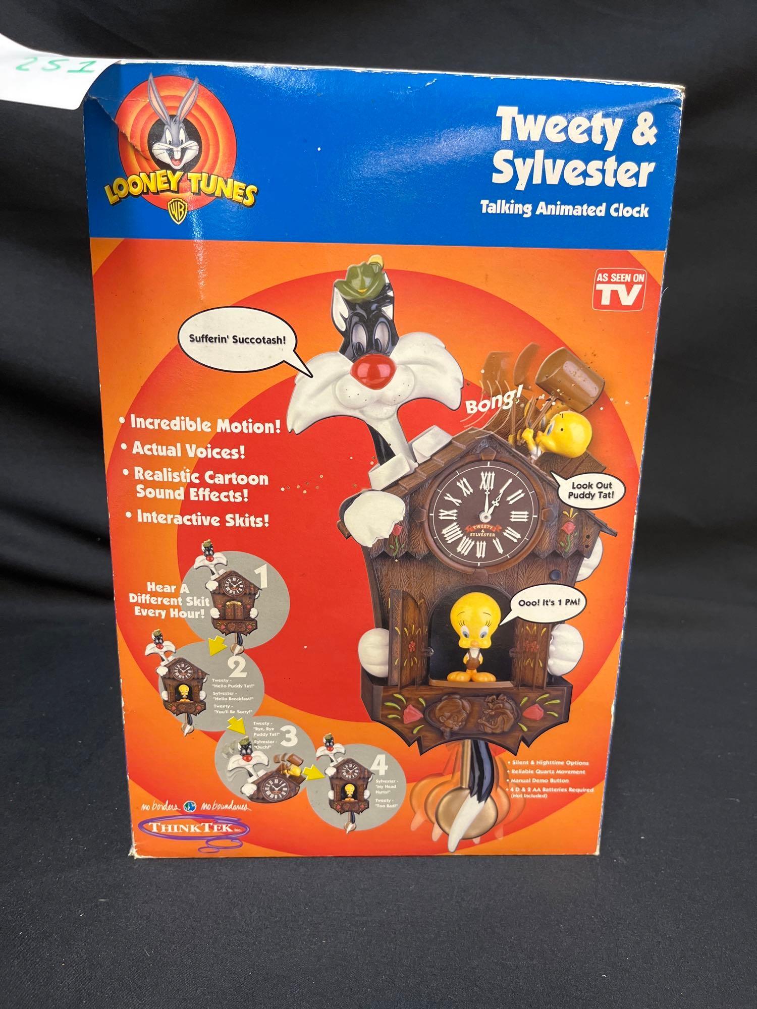 tweety and Sylvester, talking animated clock | Proxibid