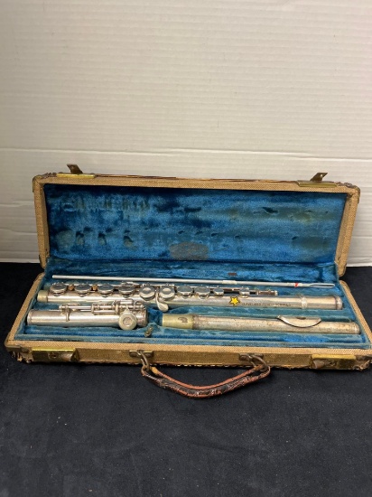 Armstrong Flute and case