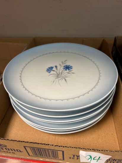 8 Bing and Grondahl Dinner Plates