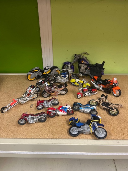 Lot of toy motorcycles metal and plastic