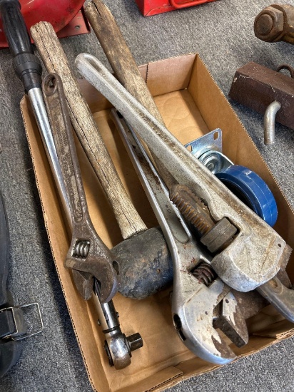 torque wrench, play, French adjustable, wrench and hammers