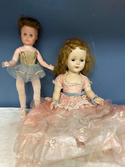 Pair of vintage dolls