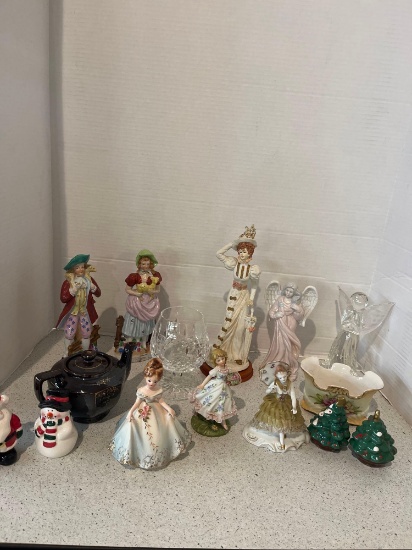 Mixed lot vintage Joesph Original Lefton Japan figurines mix of porcelain and glass tea for one pot