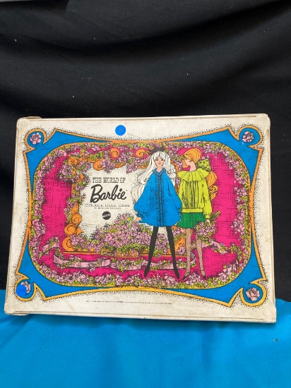 1968 Barbie double doll case full of dolls and clothing
