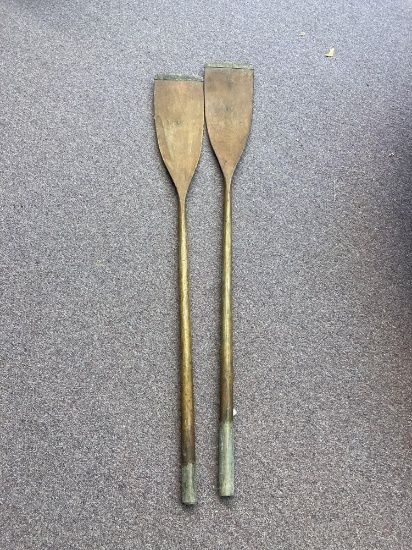 Vintage boat oars