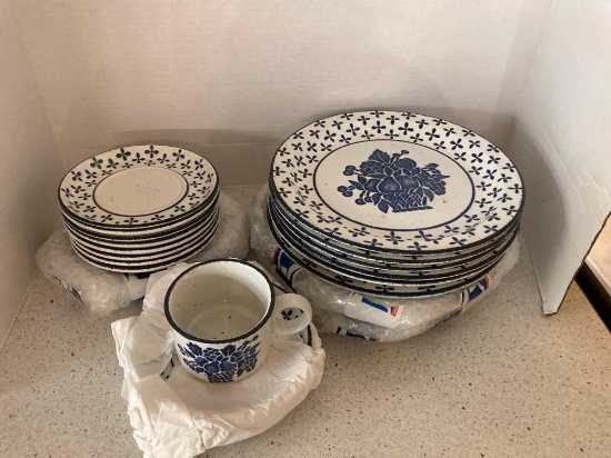Stonehenge Country blue dinner plates saucers one cup