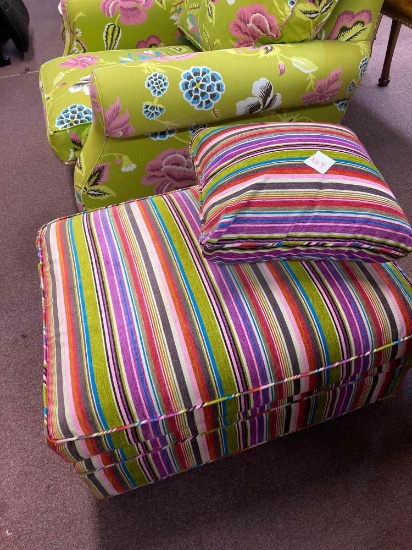 very nice ottoman and matching pillow
