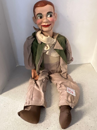 Jerry Mahoney 32 inch Ventriloquist Dummy
