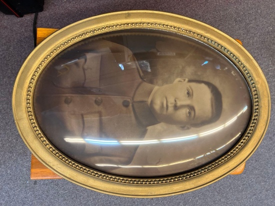 WWI soldier in convex frame