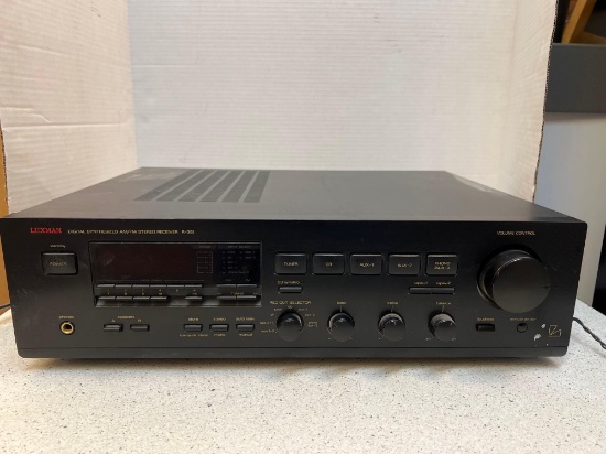 Luxman R351 AM FM Stereo receiver works