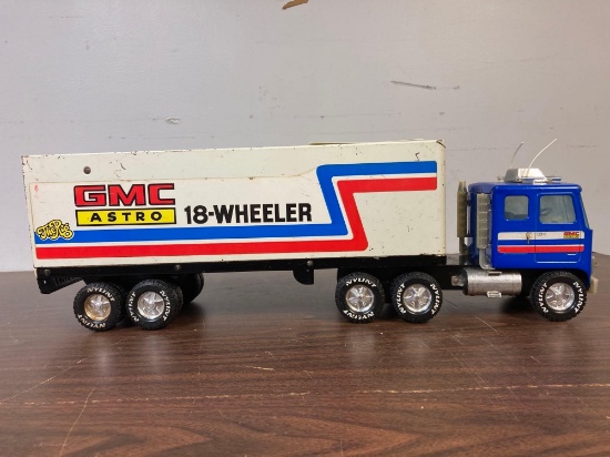 Nylint GMC Astro 18 wheeler 22 inches