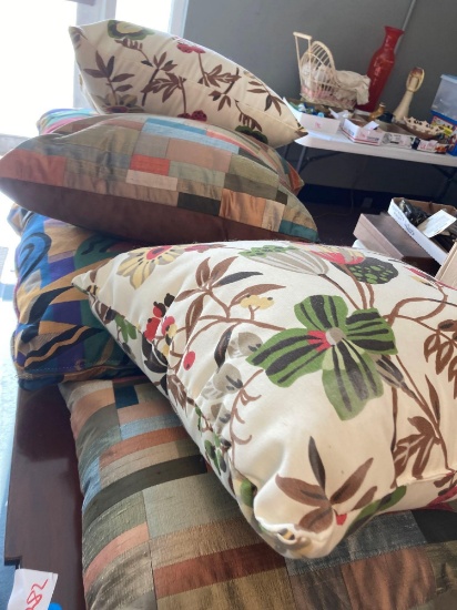 like new throw pillows