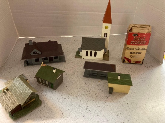 train accessories