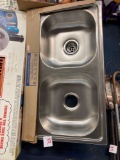 New stainless steel sink 33 x 19 1/4 6?