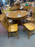 Cochrane Furniture Round oak table 6 chairs 48 inches round