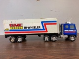 Nylint GMC Astro 18 wheeler 22 inches
