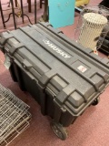 husky toolbox on wheels