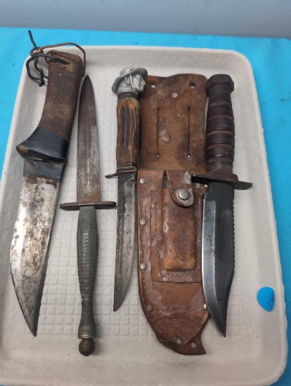4 fixed blade knives