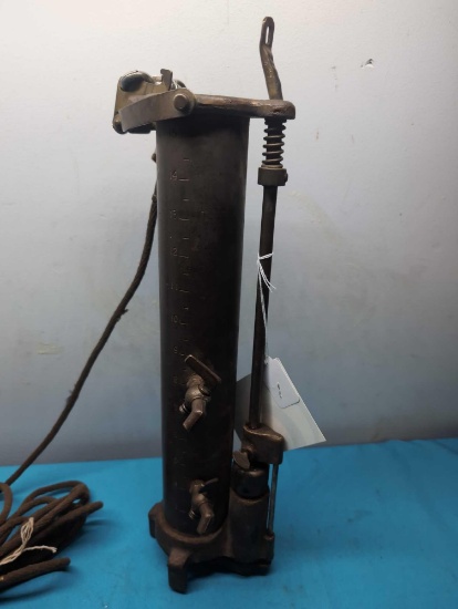 Brass liquid sampling device