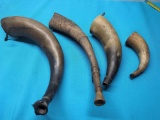 4 antique powder and hunting horns