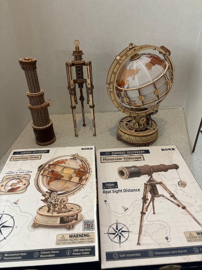 Curious Discovery Luminous Globe Monocular Telescope