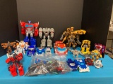 19 Transformers and accessories