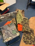 Hunting apparel collapsible portable seat