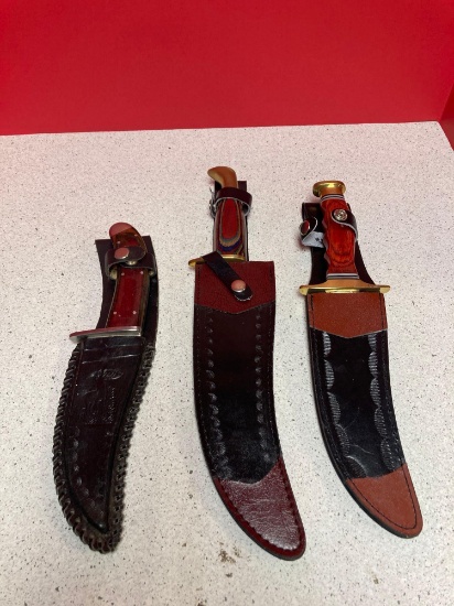 New old stock knives with sheaths