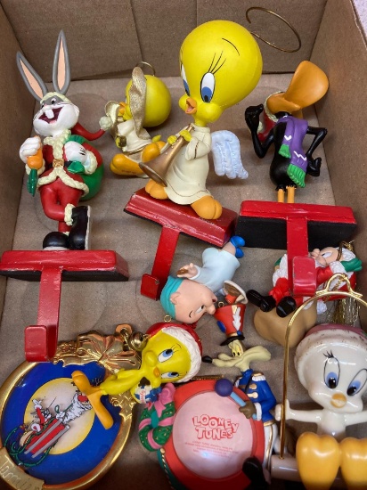 Looney Tunes Christmas items