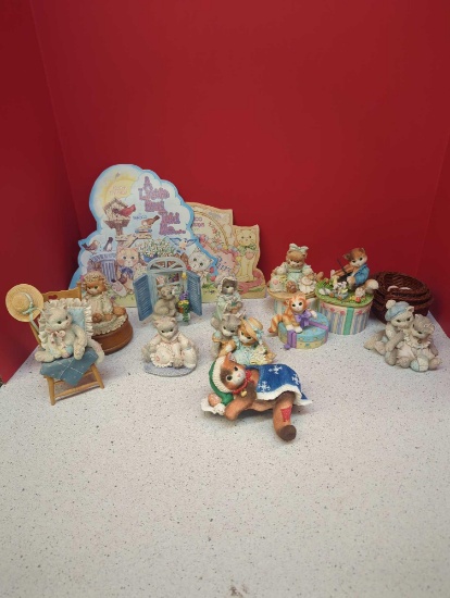Enesco Calico Kittens figurines, signs