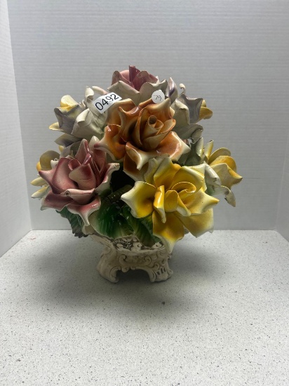 capodimonte flower basket