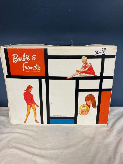 1965 Barbie and Francie case with dolls clothing accessories