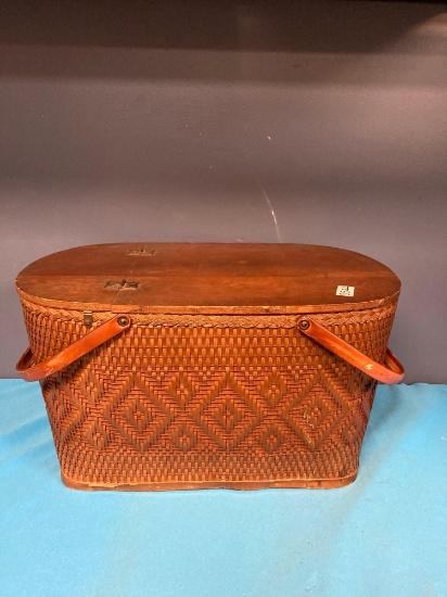 Redmon picnic basket