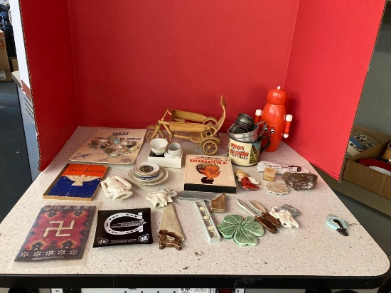 Mixed lot Cedar Point cup ceramic items more