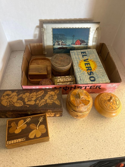 carved wooden jewelry boxes