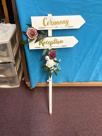 ceremony reception wooden flower sign