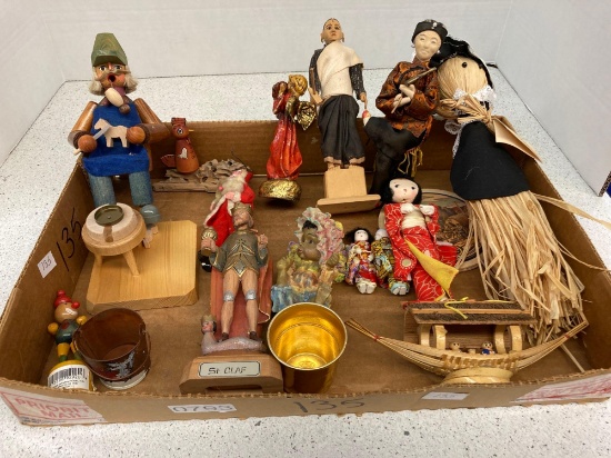 Small dolls figurines more