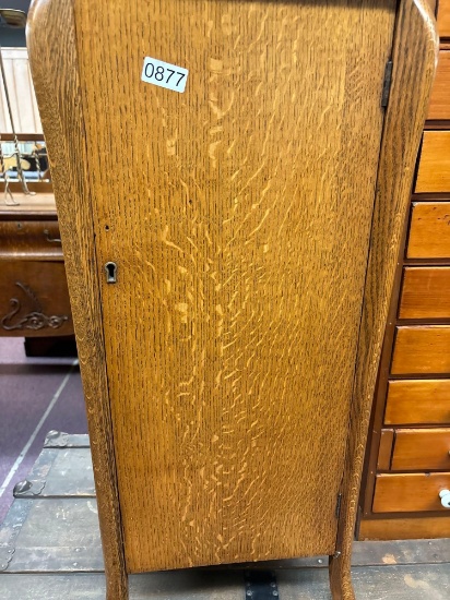 Quartersawn Oak music cabinet could be for an Edison