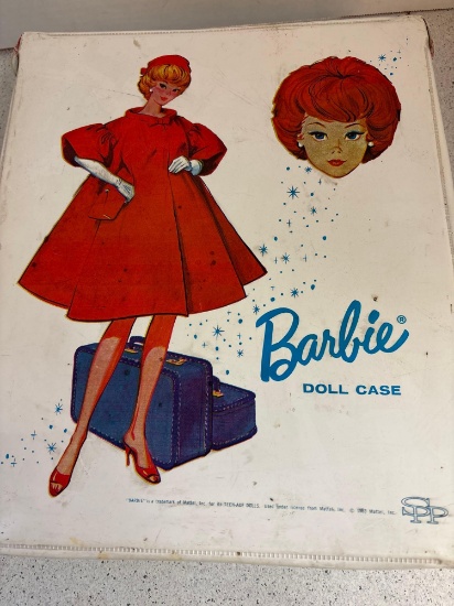 1962 Barbie fashion doll with three wigs much clothing and many accessories in case