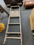 Cosco ladder