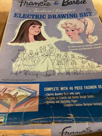 Mattel Francie and Barbie electric drawing set