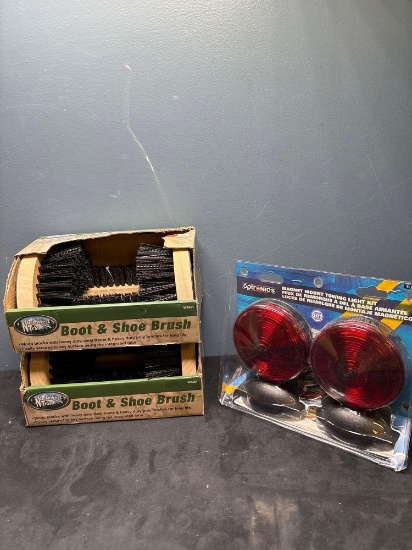 boot and shoe brush magnet mount towing light kit new