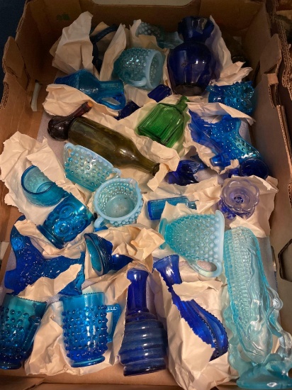 Lovely blue and green glassware lot