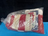 lot of vintage American flags