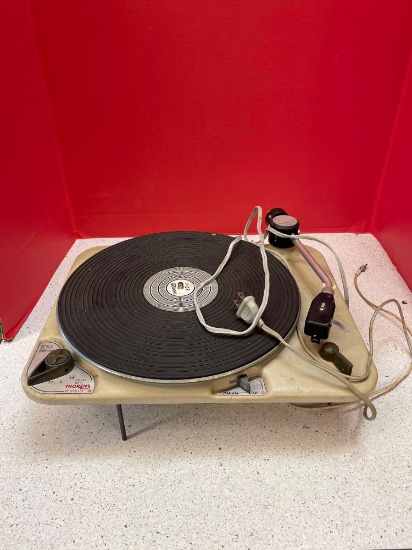 Thorens TD135 turntable Switzerland working