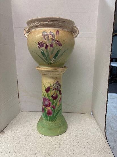 Jardiniere planter on base very lovely