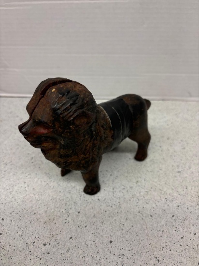 Hubley cast iron lion bank