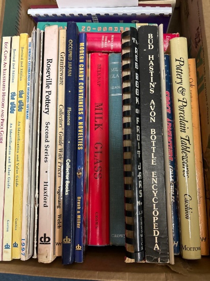 Large lot of antiques and collectibles, identification and price guides