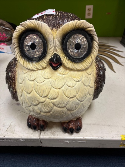 Cute solar owl